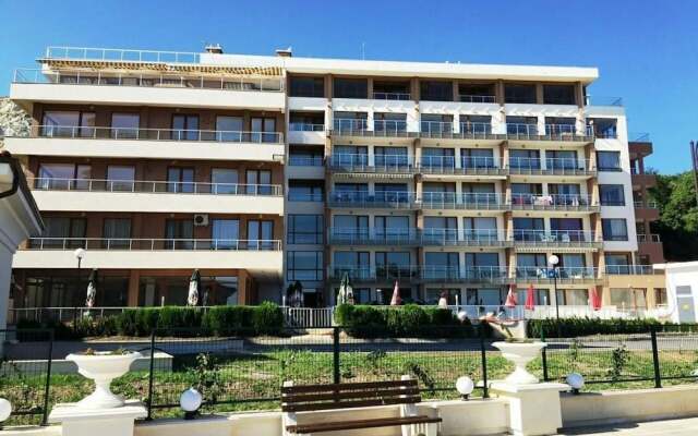 HPM Black Sea Princess Apartments