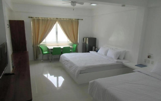 Coron Bluewave Hotel