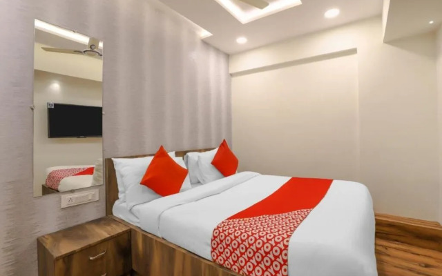 Hotel Signature by OYO Rooms