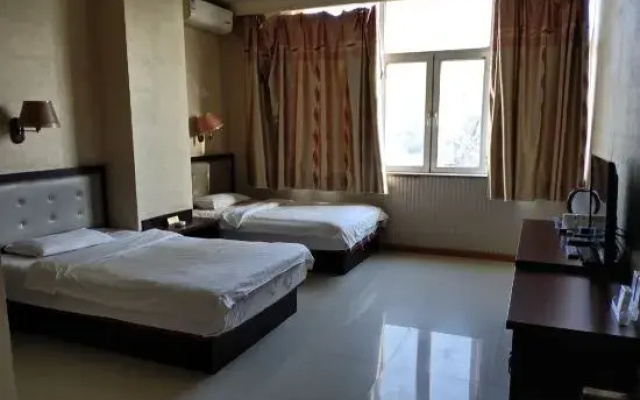 Green Island Hotel (Urumqi No.98 Middle School)