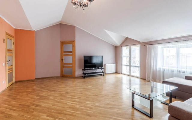 VIP 2 floors apartmens on MAIN SQUARE