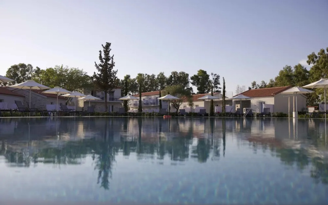 Paleros Beach Resort