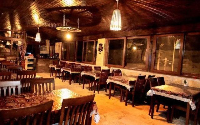 Stone House Foca Butik Otel