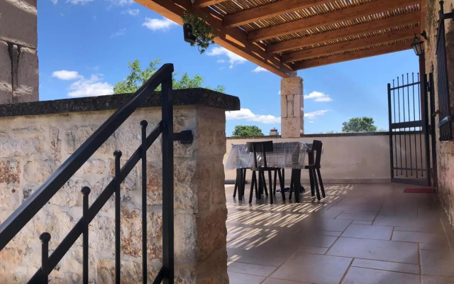 Il Trullo E Il Fortino