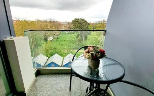 JOLIE STUDIOS Camere de inchiriat cm