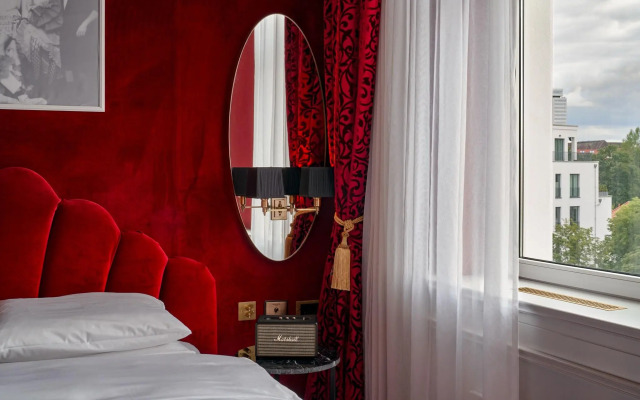 Provocateur, Berlin, a part of Sircle Collection