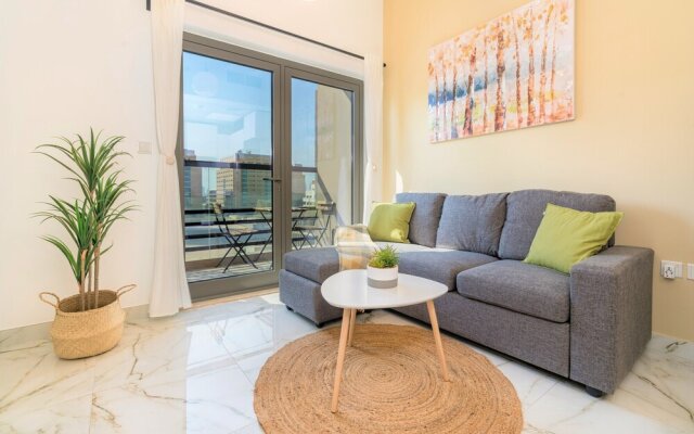 Gorgeous 1Bedroom with Balcony in the Heart of JVC