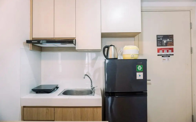 Modern And Homey 2Br Apartment At M-Town Residence