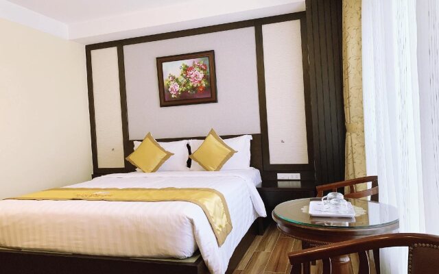 Hoang Minh Chau Ba Trieu Hotel