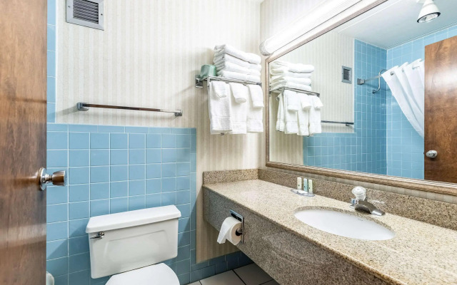Quality Inn & Suites
