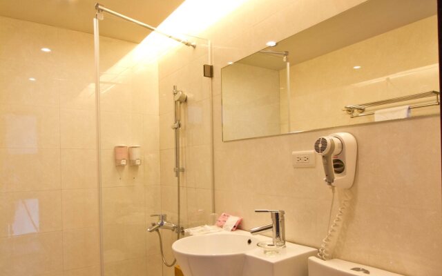 Haifu Hotel & Suites