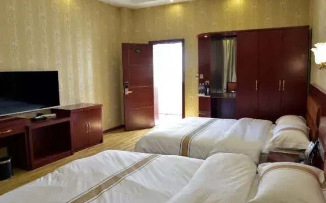 Jiayi Hotel