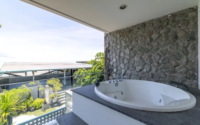 Phuket Moonlit Bay Seaview Resort&Spa