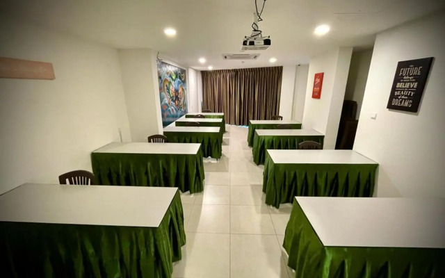 Hotel Longhouse