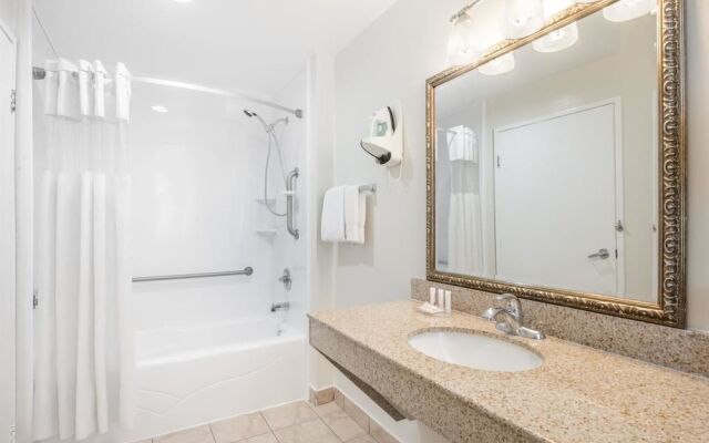 Ramada by Wyndham San Diego Airport