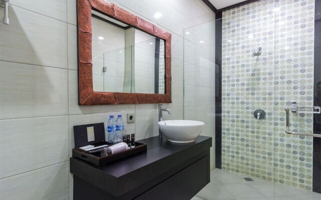 RedDoorz Plus @ Shri Lakshmi Seminyak