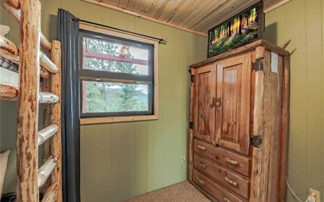 Midtown HideAway - Two Bedroom Cabin