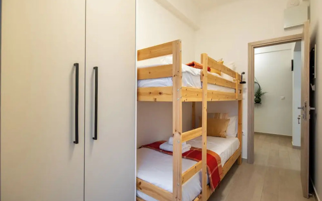 Zappa 2-BR Apt With Terrace in Athens