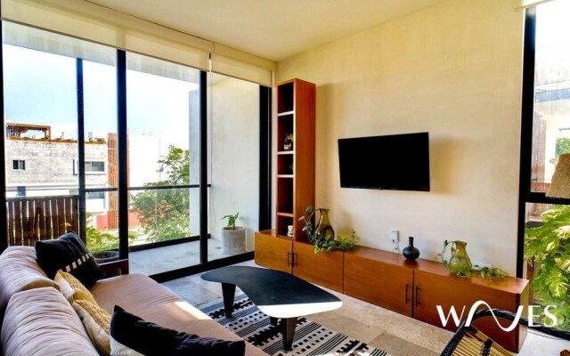 2 Br. Spacious Great Located Top Amenities