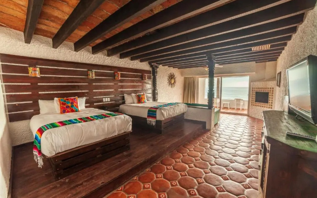 Las Rocas Resort And Spa