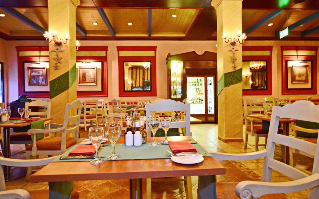 Отель Reef Oasis Blue Bay Resort Families & Couples Only