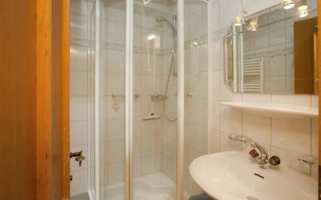 Beautiful Apartment in Strass im Zillertal With Parking