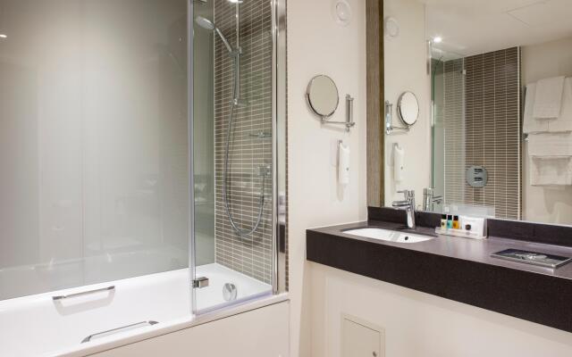 Holiday Inn Lincoln by IHG