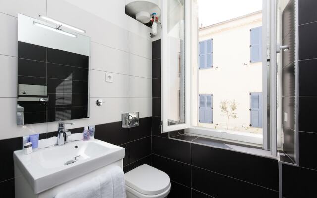 Le Charme YourHostHelper