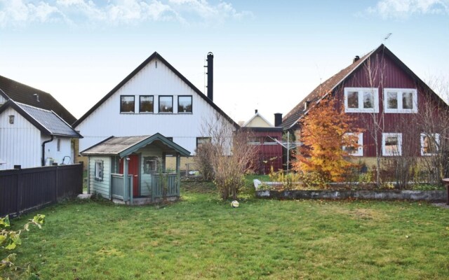 Beautiful Home in Gislaved With 4 Bedrooms and Wifi