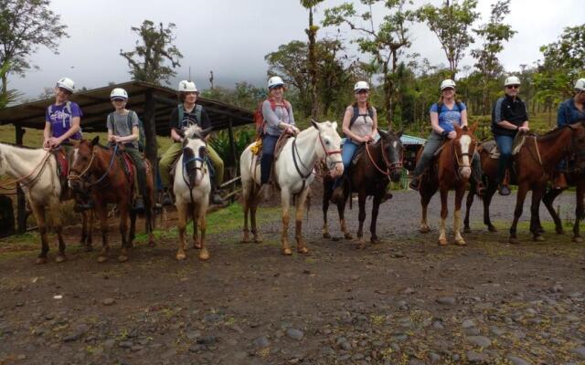 Hotel Rio Celeste to Know