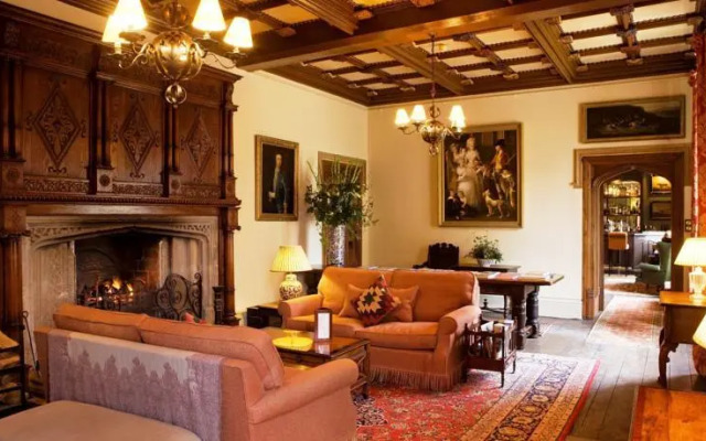 Weston Manor Hotel