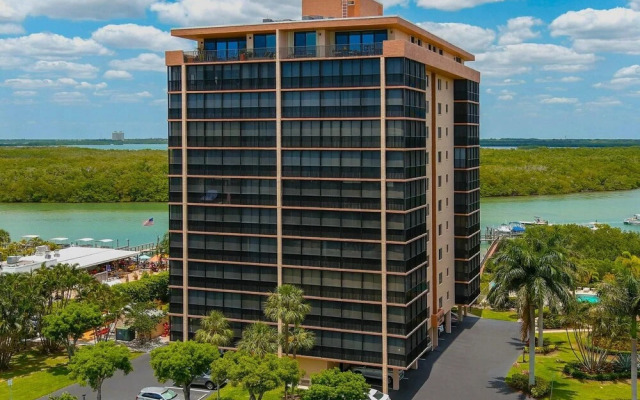 Sea Isles Condo in Bonita Springs