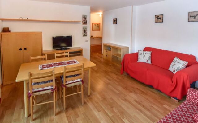 Frassan Apartment 17185