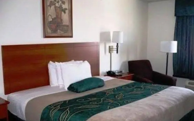 Baymont by Wyndham Wellington (ex.Oak Tree Inn Wellington)