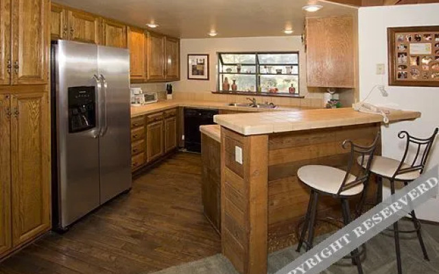 Snowflower At Mammoth Condominiums