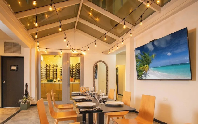 Casa Condado Hotel & Residences