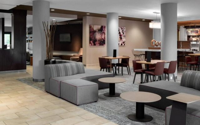 Courtyard by Marriott Raleigh North/Triangle Town Center