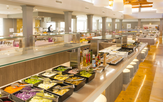 Protur Badia Park Aparthotel