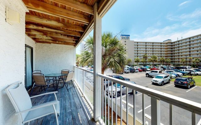 Beach View 3br/2ba W/pools Sleeps 8