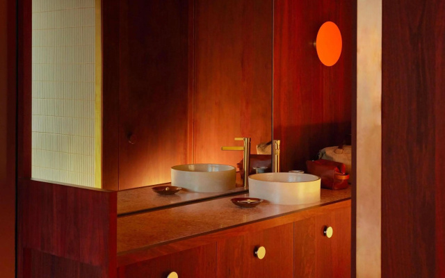 Hyde Melbourne Place – Guest Rooms – Melbourne