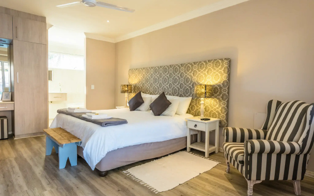 Retreat on Main Bed and Breakfast