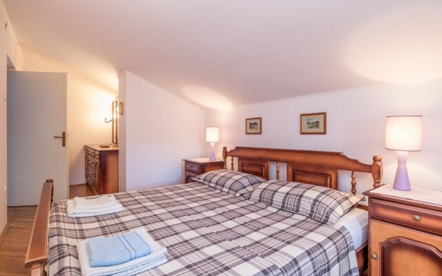 Stunning Apartment in Lovran With 1 Bedrooms and Wifi