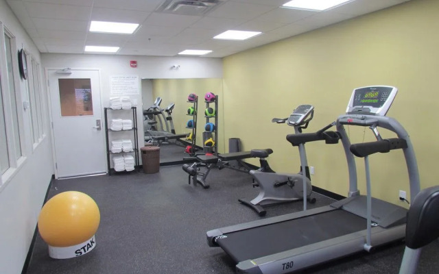 Days Inn and Suites Airdrie