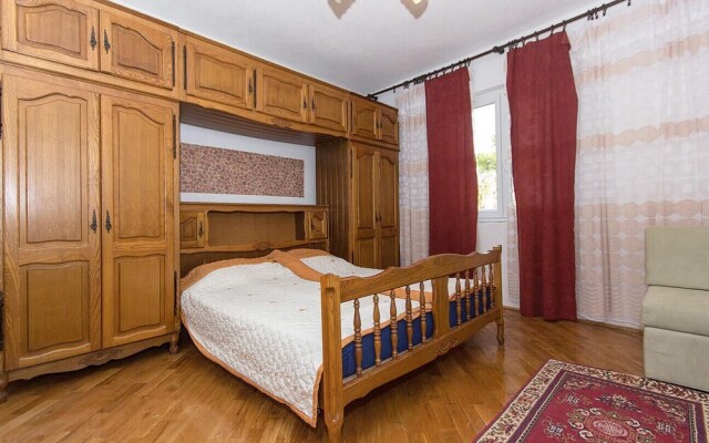 Beautiful Apartment in Selo Rakalj With 1 Bedrooms and Wifi