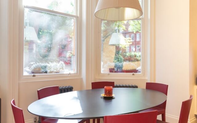 2 Bdr South Kensington by the Residences