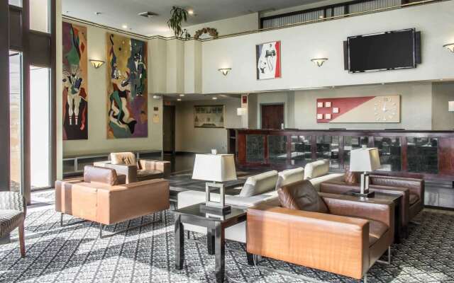 Clarion Hotel & Conference Center