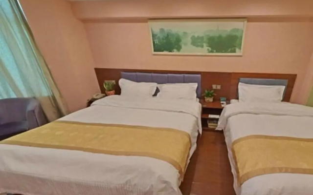 GreenTree Alliance Jiangsu Yangzhou Hanjiang Middle Road Libao Square Hotel