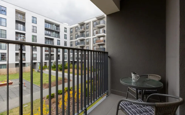 Active City Apartments Warsaw by Renters