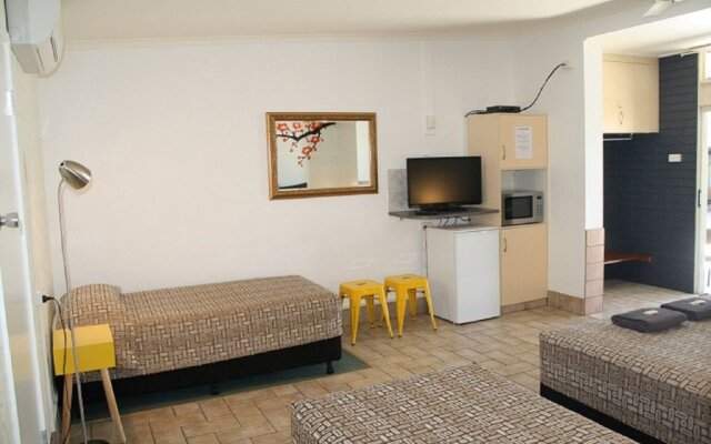 Gin Gin central motel