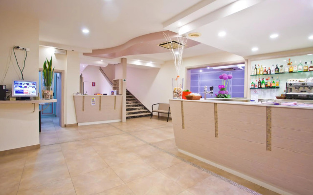 Hotel Thea